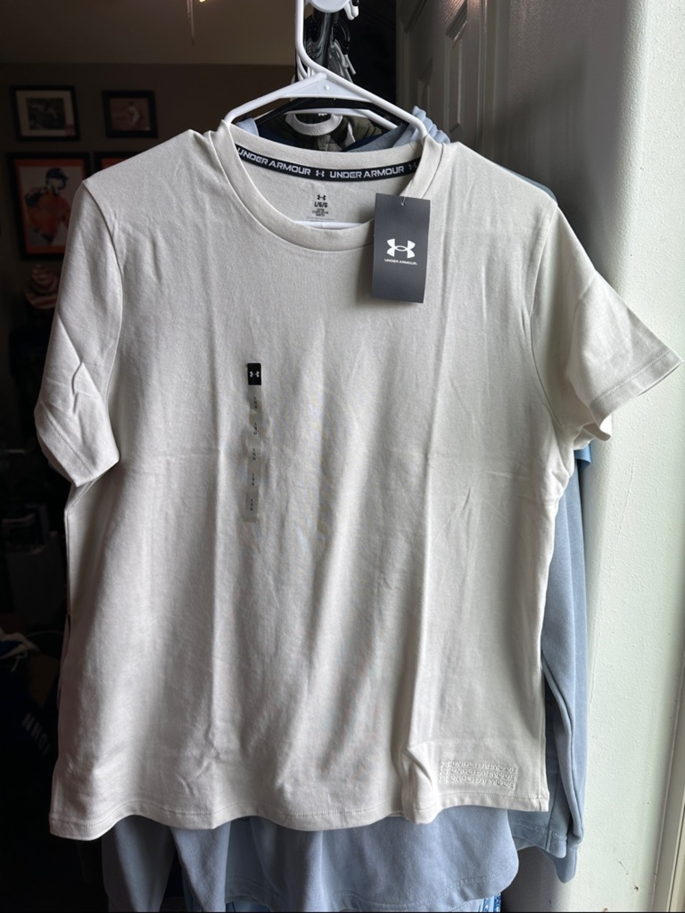 NWT Under Armour UA Baseline 1/2 Sleeve Branded HW Shirt